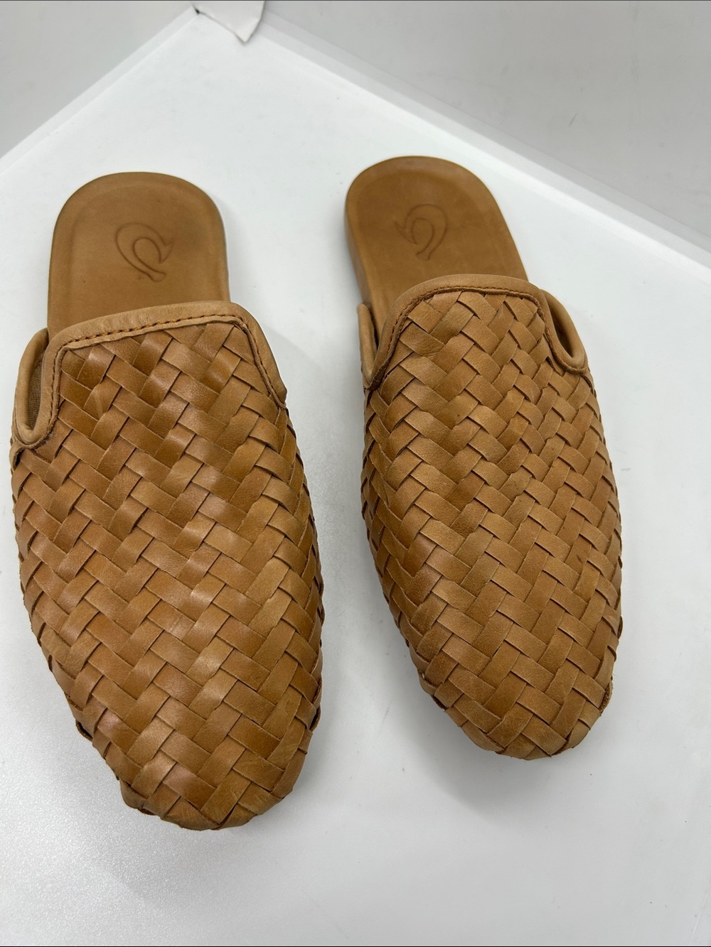 OluKai Mules Womens SZ 9 Brown Mi'i Woven Leather Slip On Coastal Comfort Shoes - Picture 7 of 11